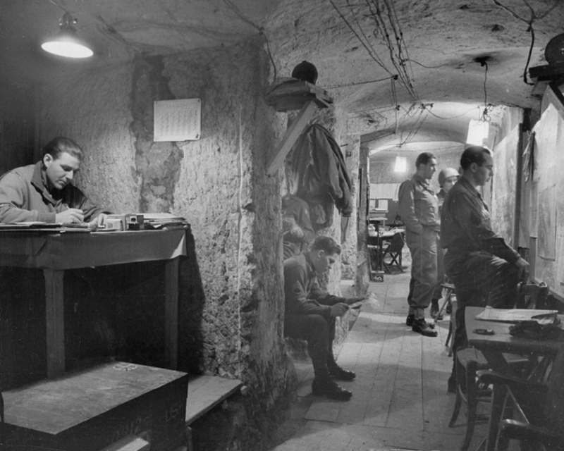 Illustration for article titled LIFE unveils unpublished photos of Allied troops fighting in Italy